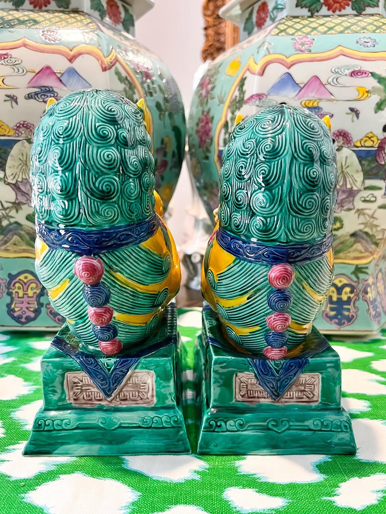 Foo dogs