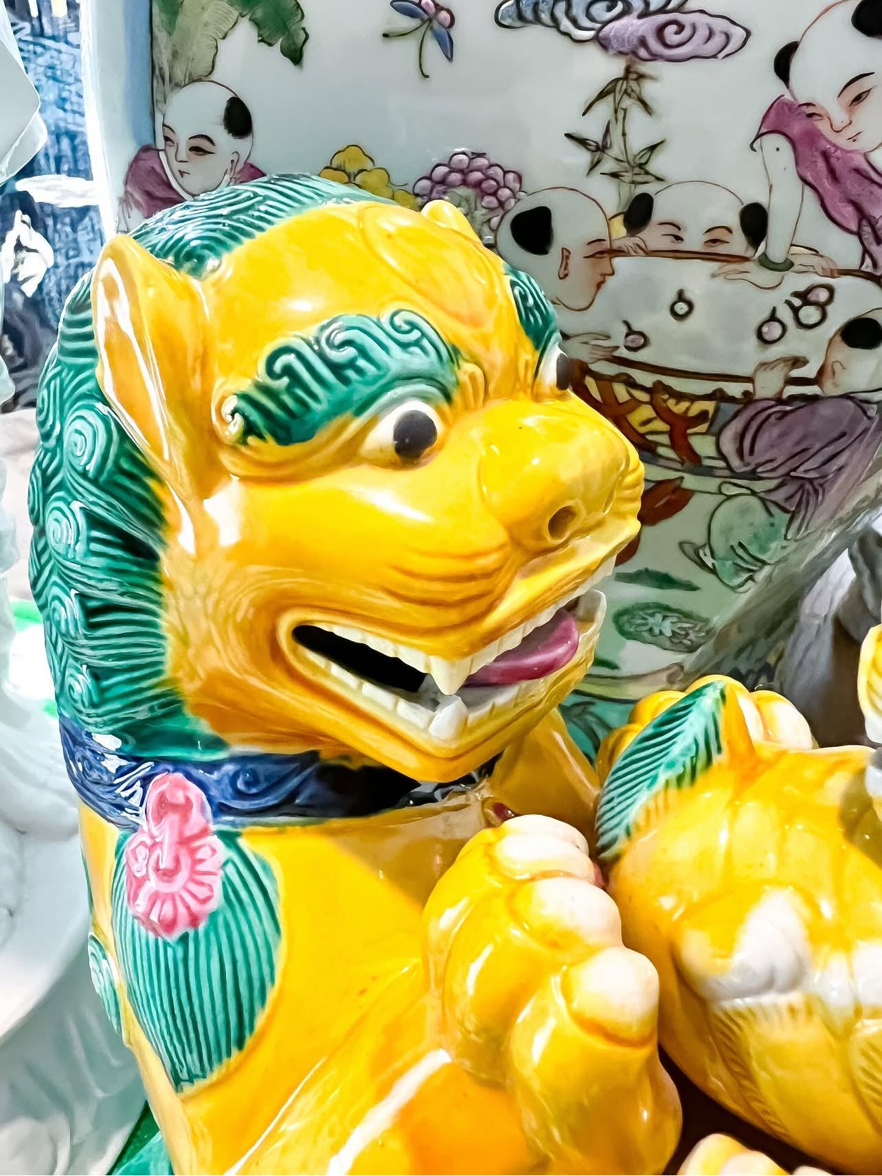 Foo dogs