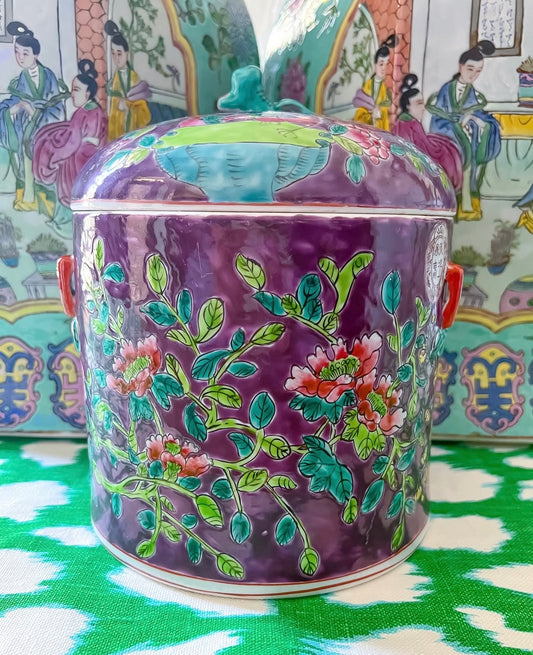 Vintage chinoiserie biscuit jar