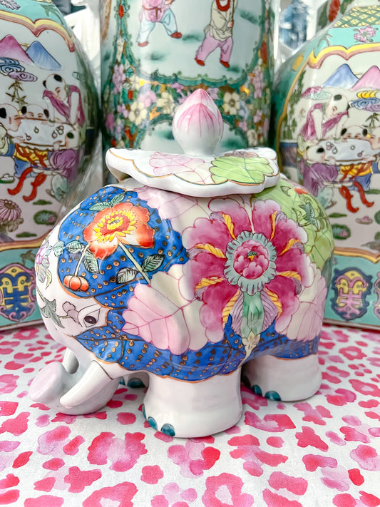 Vintage tobacco leaf elephant