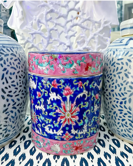 Chinoiserie tea canister