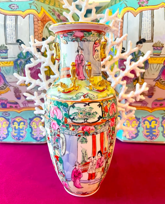 Vintage famille rose vase